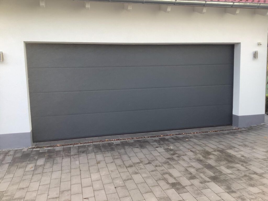 teckentrup sektionaltor ohne sicke glatt in herleshausen